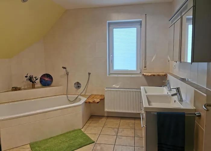 Gaestehaus Zum Gesundheitszentrum Matz Konukevi Sulzdorf an der Lederhecke